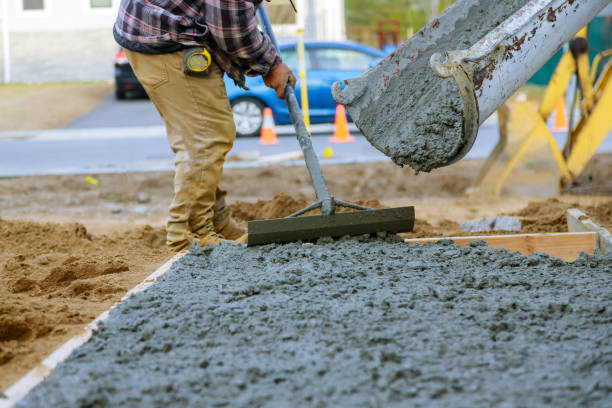 Best Concrete Sidewalk Installation in Norwalk, IA